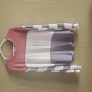 24/7 Maurices Size M Long Sleeve Shirt